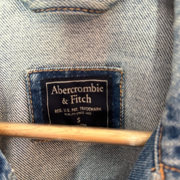 Abercrombie & Fitch 100% Cotton Jean Jacket Size S - Picture 5 of 6
